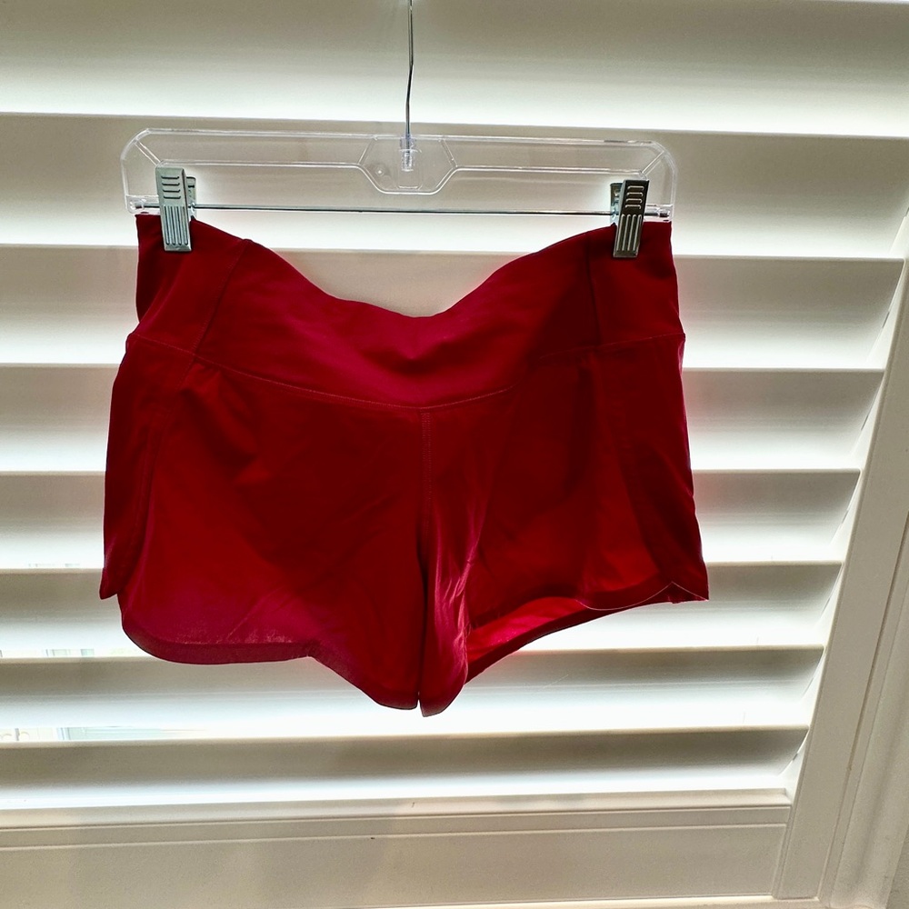Lululemon Athletica Speed Up HR Red Shorts size 6.